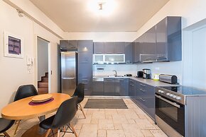 Luxury Home With Jacuzzi and Spectacular Sea Views for 8 Guests