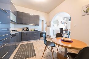 Luxury Home With Jacuzzi and Spectacular Sea Views for 8 Guests