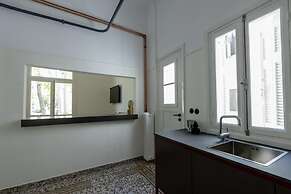 An Outstanding 3 Bdrm Apartment in the Heart of Athens