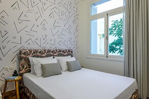 An Outstanding 3 Bdrm Apartment in the Heart of Athens