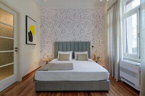 An Outstanding 3 Bdrm Apartment in the Heart of Athens