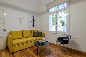 An Outstanding 3 Bdrm Apartment in the Heart of Athens