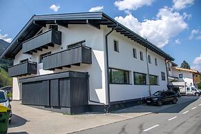 Tevini Alpine Apartments - Glocknerblick 1 Bedroo