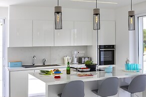 Protaras Villa Piera By The Sea