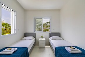 Protaras Villa Piera By The Sea