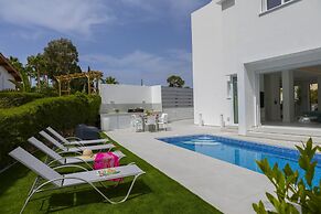 Protaras Villa Piera By The Sea