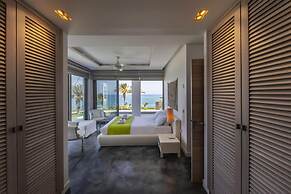 Beachfront Dream Villa