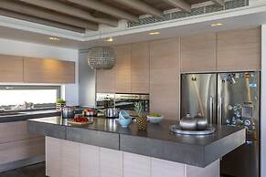 Beachfront Dream Villa