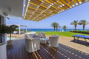 Beachfront Dream Villa