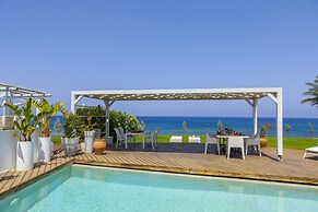 Beachfront Dream Villa