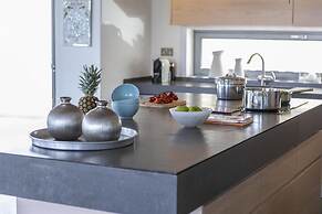 Beachfront Dream Villa