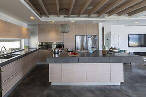 Beachfront Dream Villa