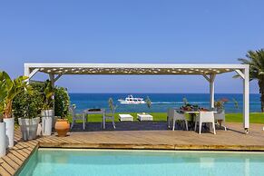 Beachfront Dream Villa