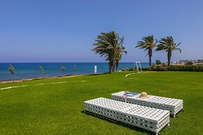 Beachfront Dream Villa