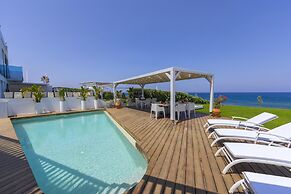 Beachfront Dream Villa