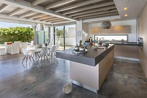 Beachfront Dream Villa