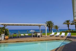 Beachfront Dream Villa