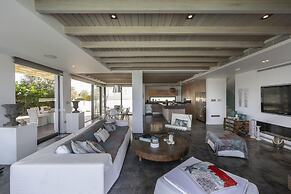 Beachfront Dream Villa