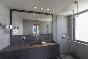 Beachfront Dream Villa