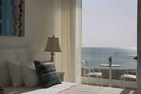 Blue Waves Protaras Beachfront Villa 3