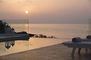 Blue Waves Protaras Beachfront Villa 3