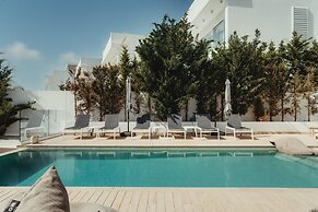 Blue Waves Protaras Beachfront Villa 3