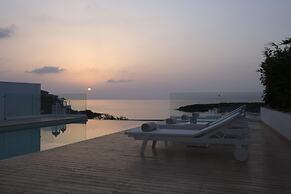 Blue Waves Protaras Beachfront Villa 3