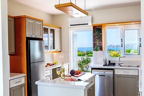 Protaras Seafront Villa Violetta