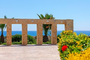 Protaras Seafront Villa Violetta