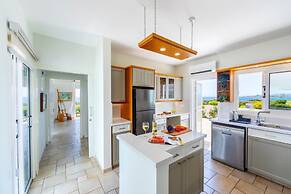 Protaras Seafront Villa Violetta