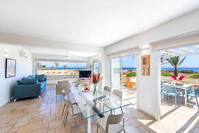 Protaras Seafront Villa Violetta