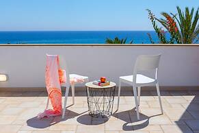 Protaras Seafront Villa Violetta