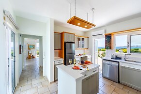 Protaras Seafront Villa Violetta