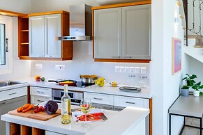 Protaras Seafront Villa Violetta