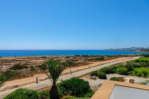 Protaras Seafront Villa Violetta