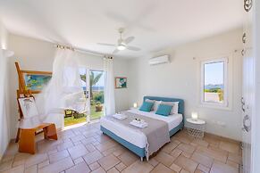 Protaras Seafront Villa Violetta