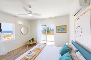 Protaras Seafront Villa Violetta