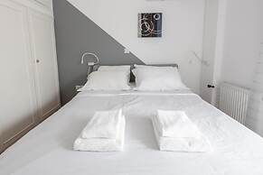 Deco Marble Apt With Acropolis View