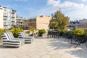 Fantastic Central Athens Suite With Rooftop Deck