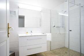 Lake View Suites Villa Julia - Garden Suite