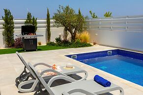 Protaras Almaria Villa 16