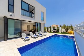 Protaras Almaria Villa 16