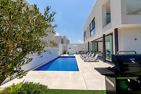 Protaras Almaria Villa 16