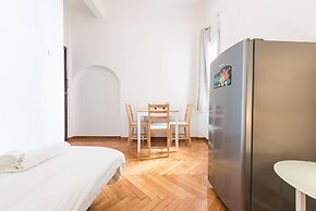 Cute and Central apt for 3 new Features 2024 Upgrade