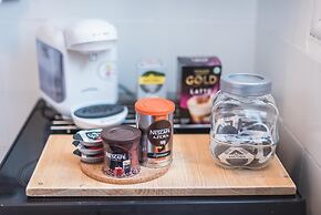 Lovely 1 Bedroom Apartment in Athens