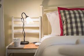 Lovely 1 Bedroom Apartment in Athens