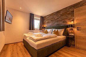 Tevini Boutique Suites - Apartment Earth