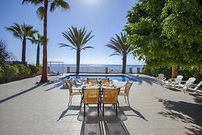 Sunset Beachfront Villa Meneou