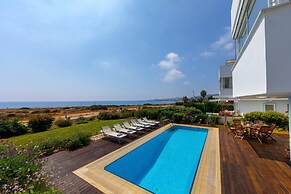 Protaras Seafront Villa Alia