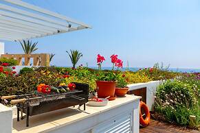 Protaras Seafront Villa Alia